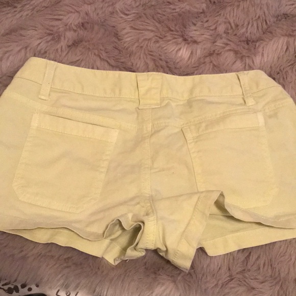Lime green shorts size 5 - Picture 2 of 3